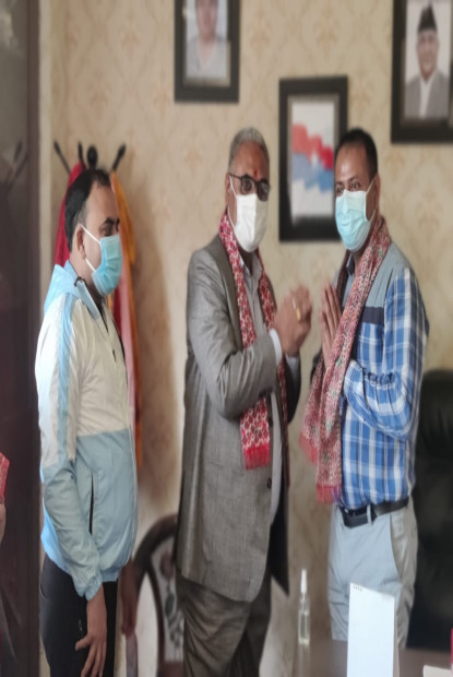 पर्यटनमन्त्रीलाई युवा संघका अध्यक्षको सुझावः कोभिडले ध्वस्त पर्यटन क्षेत्रलाई जोगाउन योजना ल्याउनुस